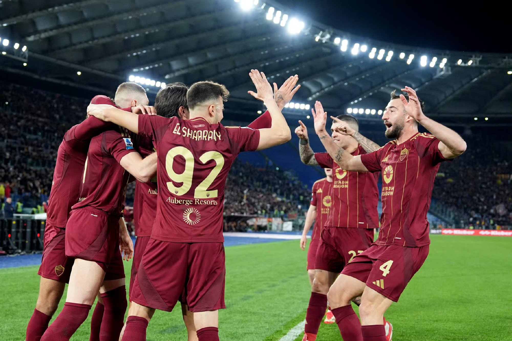 米兰体育-罗马训练开放日，清晨防线松动引欢呼，葡超在即，赛程密集仍需轮换的简单介绍